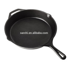 Pre-seasond cast iron skillet